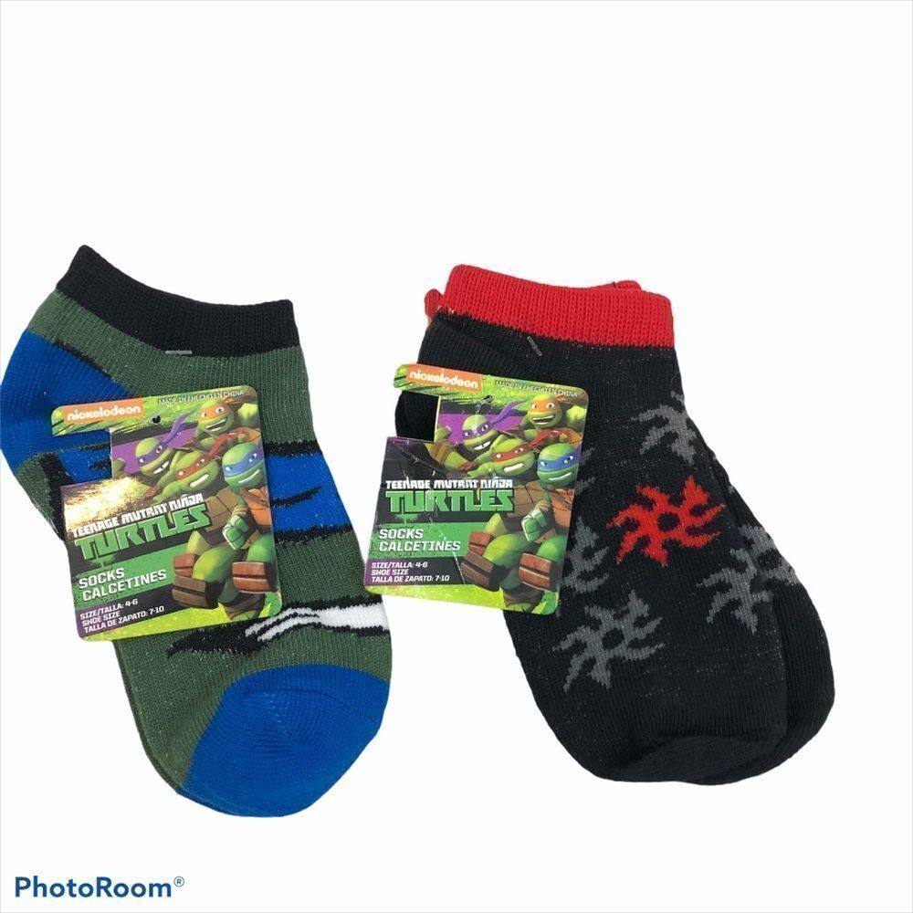 Two Brand New Pairs TMNT Fits shoe size 7-10‎